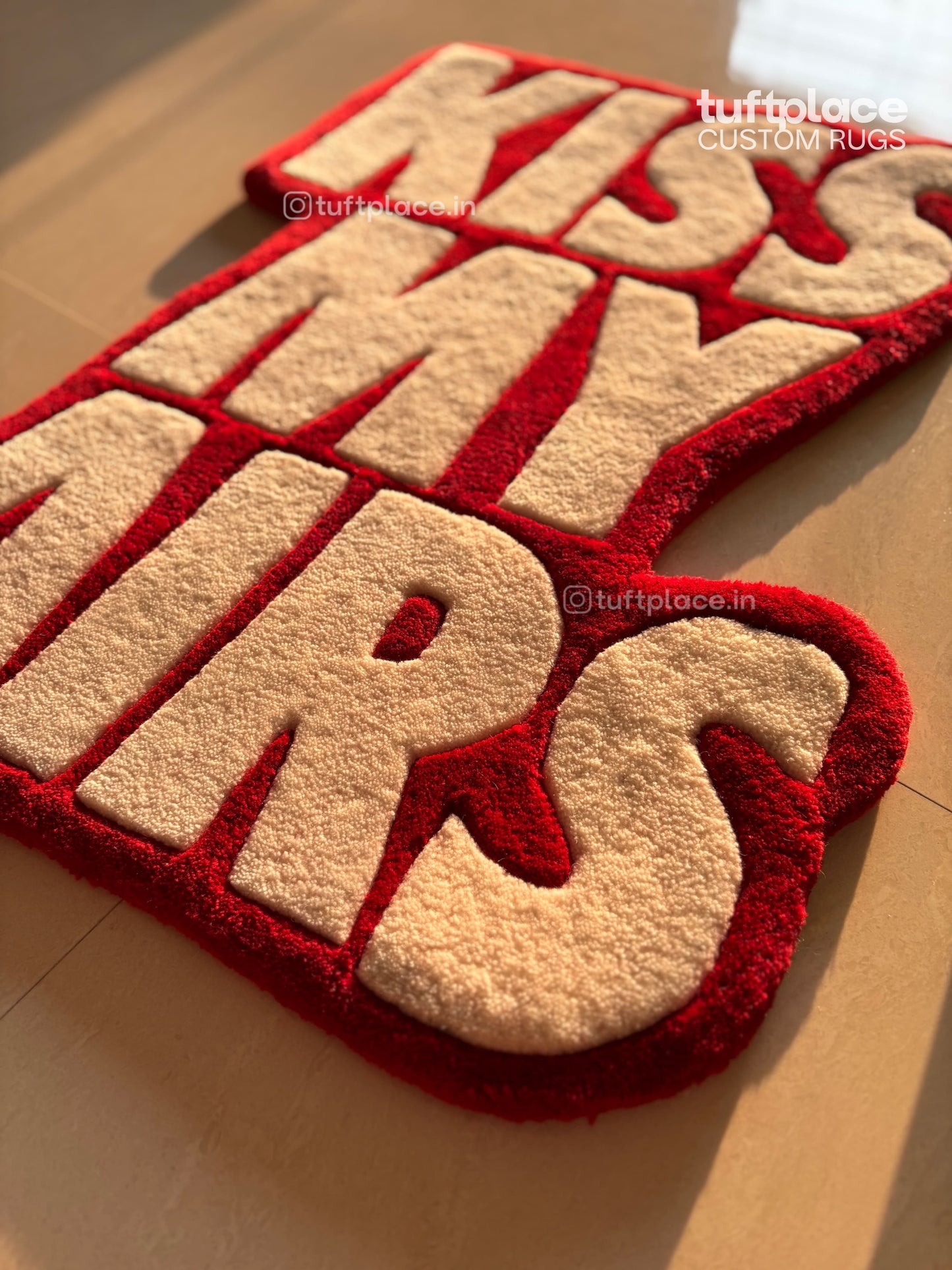 (SALE) Kiss My Airs Custom Rug by Tuftplace